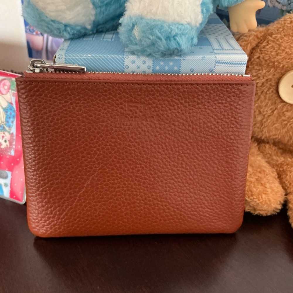 Brown Leather Key and Card Holder with Zipper Closure